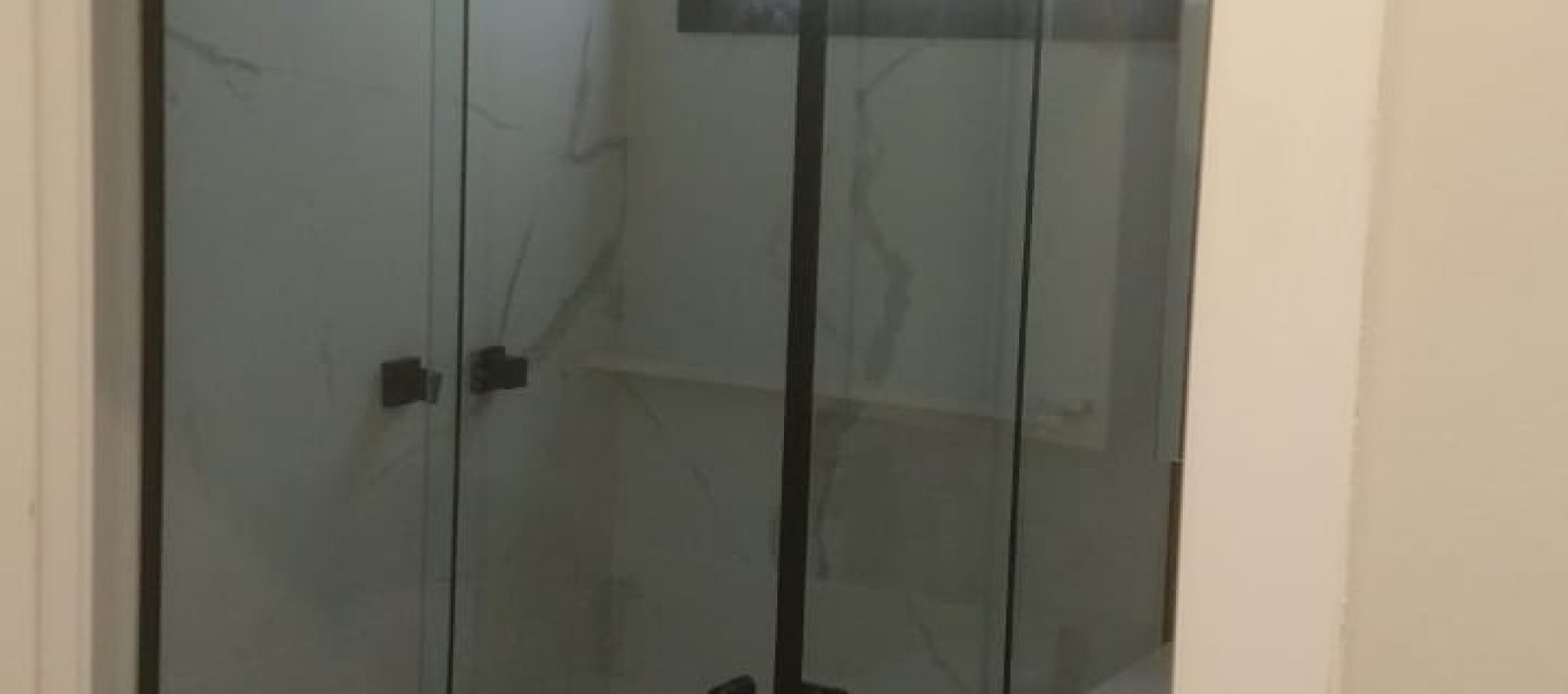 Saiba como escolher o box ideal para o seu banheiro