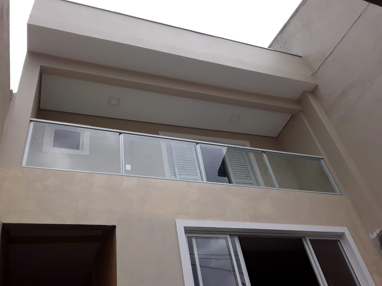 Saiba qual estilo de guarda corpo combina com sua sacada